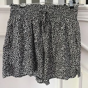 NWT Abercrombie Dressy Cheetah Pull-on Shorts